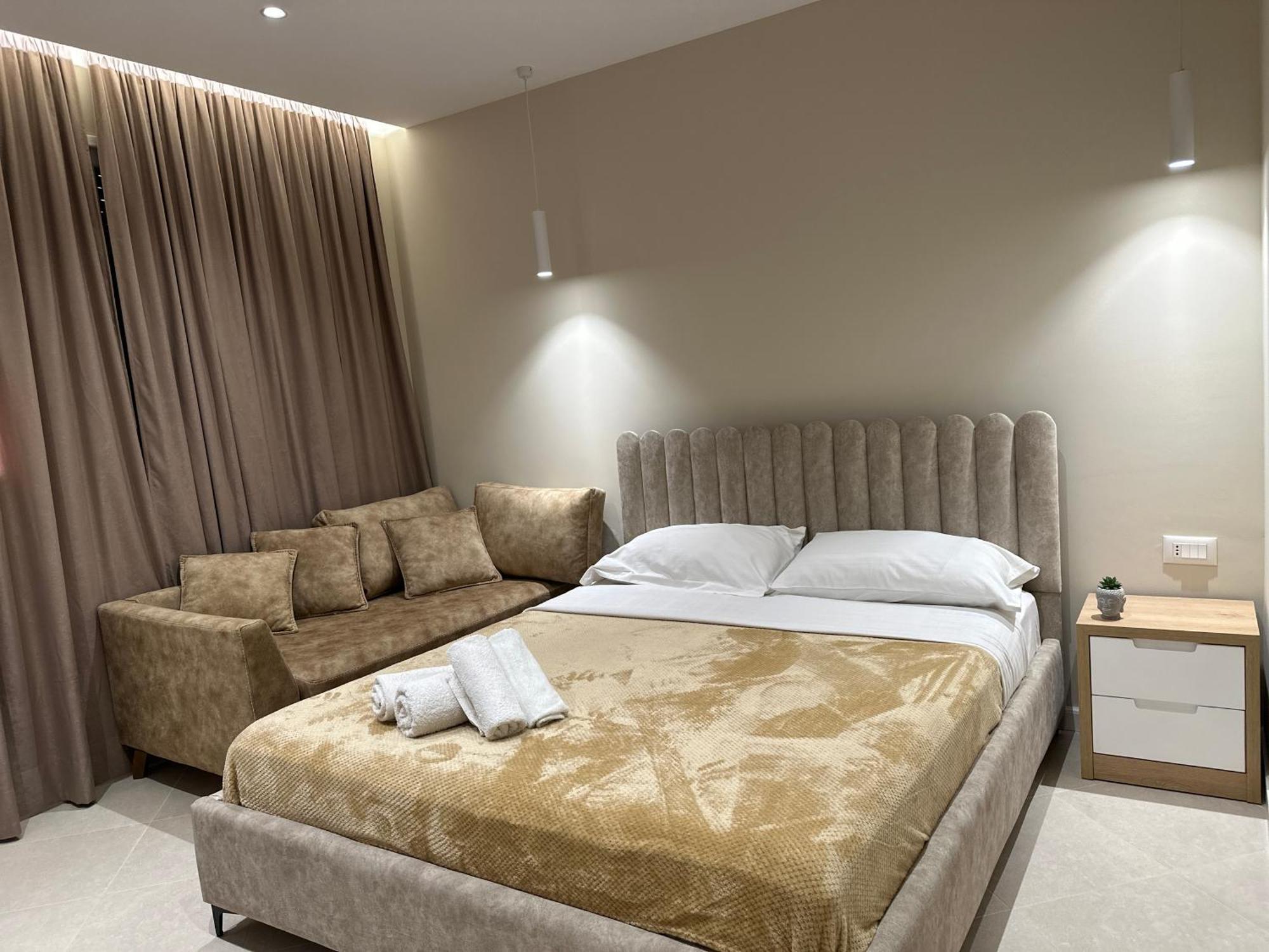 Apartment Beachfront With Balcony Vlore